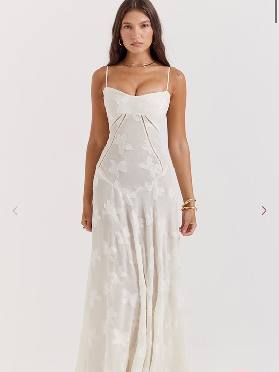 House of CB Dresses & Skirts - House of CB Ivory Floral Appliqué Maxi Dress